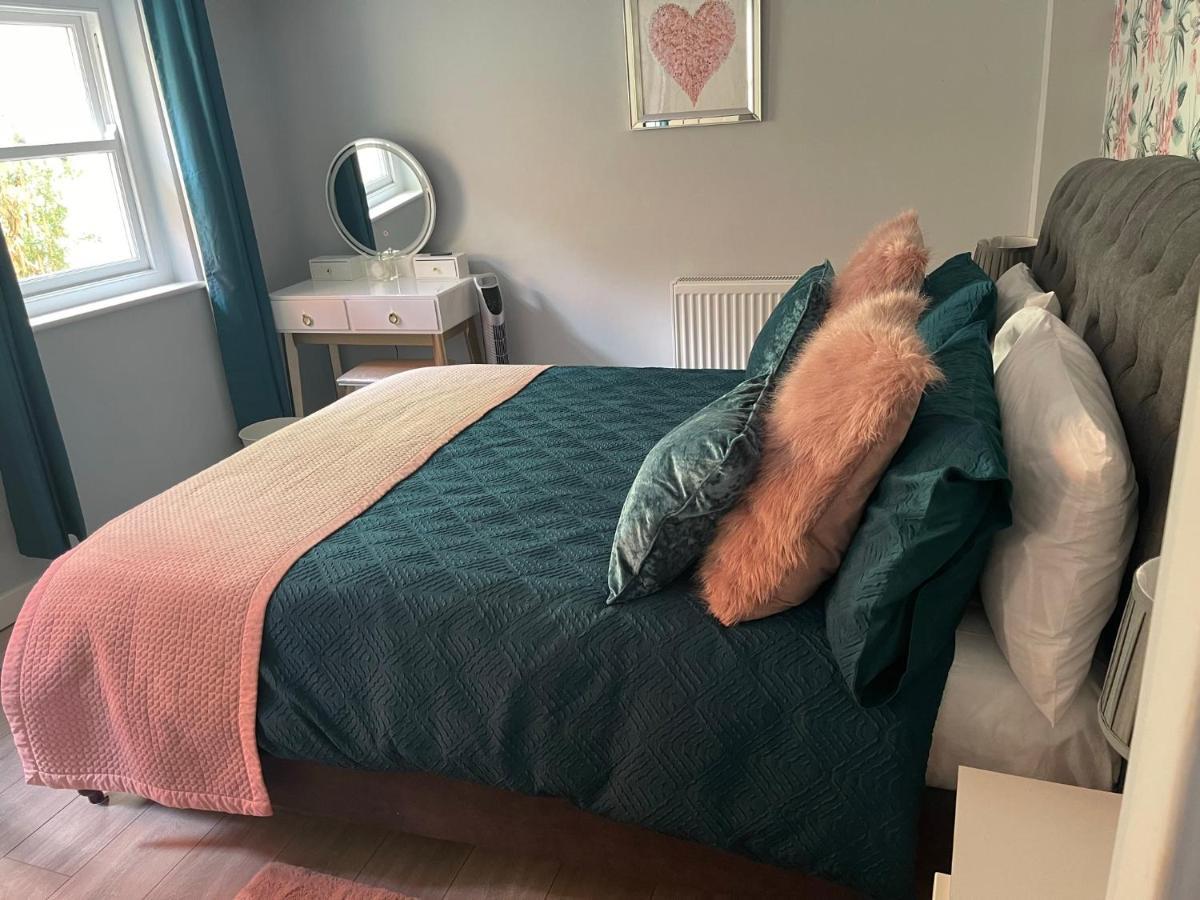 Entire 2 Bed Flat With Garden, Located Near Beach Lägenhet Brighton Exteriör bild