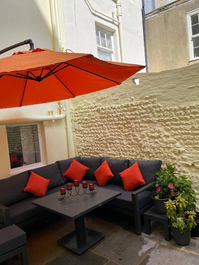 Entire 2 Bed Flat With Garden, Located Near Beach Lägenhet Brighton Exteriör bild