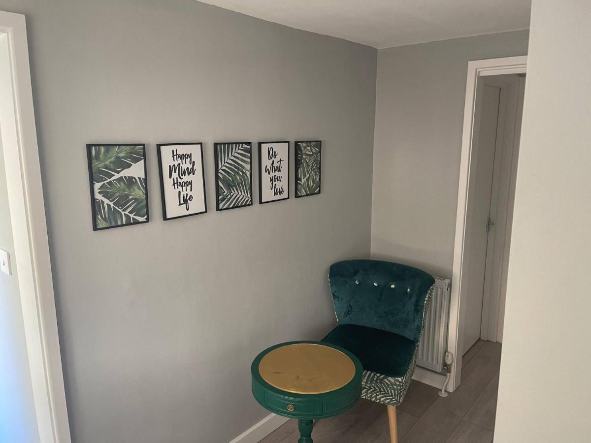 Entire 2 Bed Flat With Garden, Located Near Beach Lägenhet Brighton Exteriör bild